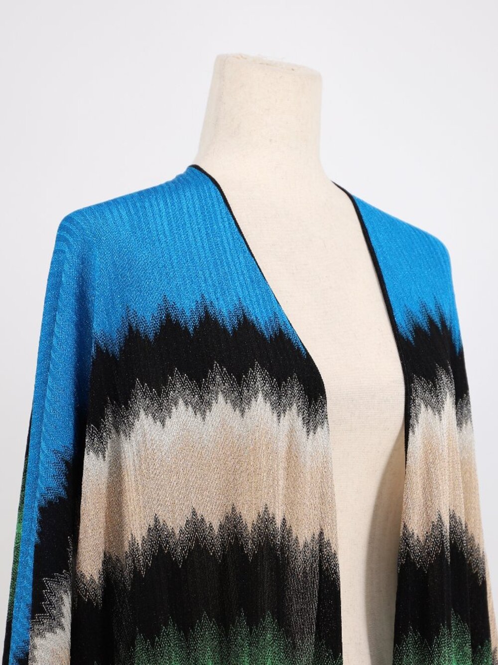 MISSONI Crochet Knit Shawl Multi Color Chevron Lightweight Made in Italy OS - Picture 3 of 6